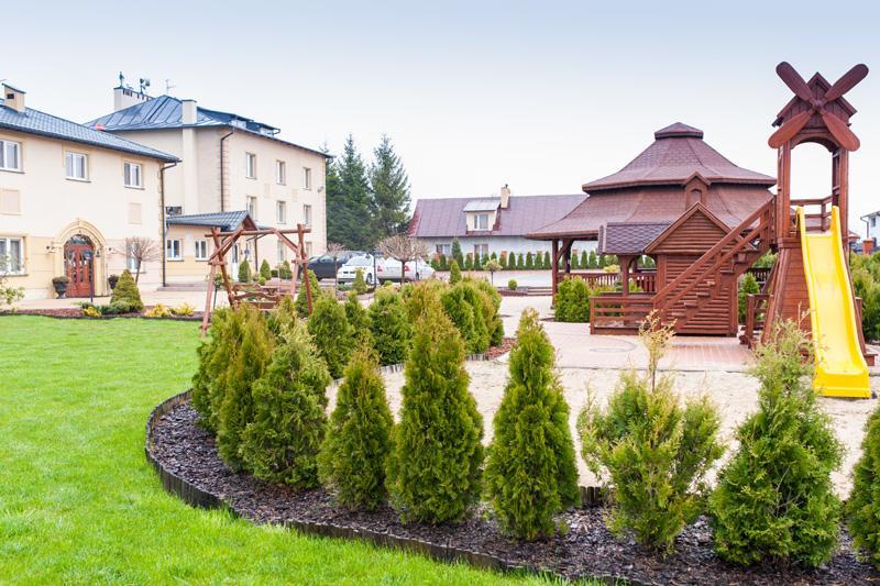 Hotel Andersen Rzeszow Bagian luar foto